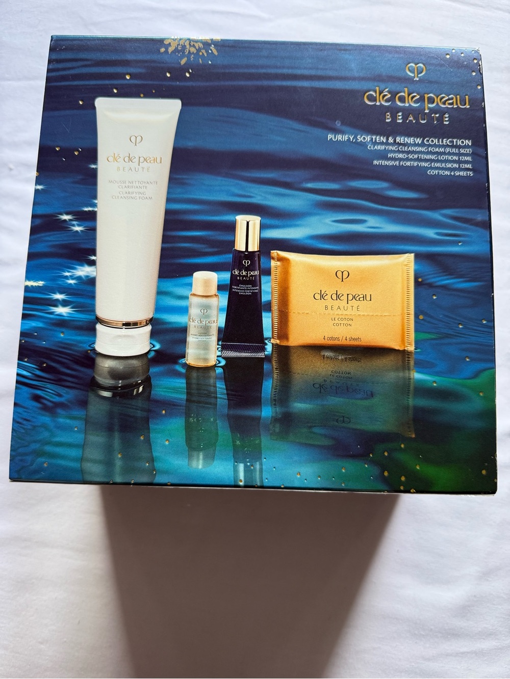 cle de peau Beauté Women Makeup Eye Primer - Gold, White, Navy